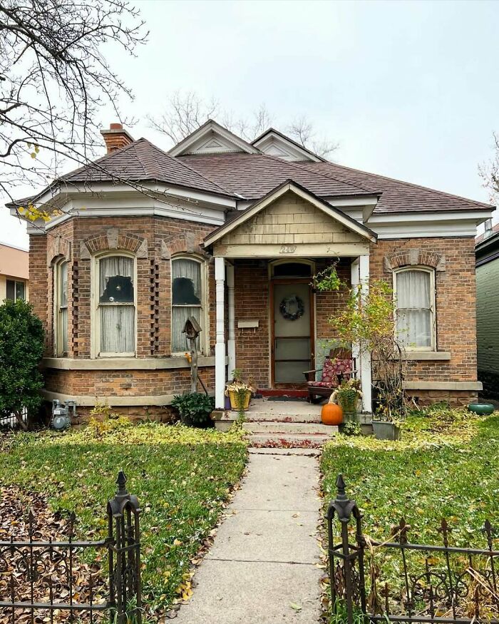 115 Adorable And Lovely Old Homes You Might Want To Move Into ASAP
