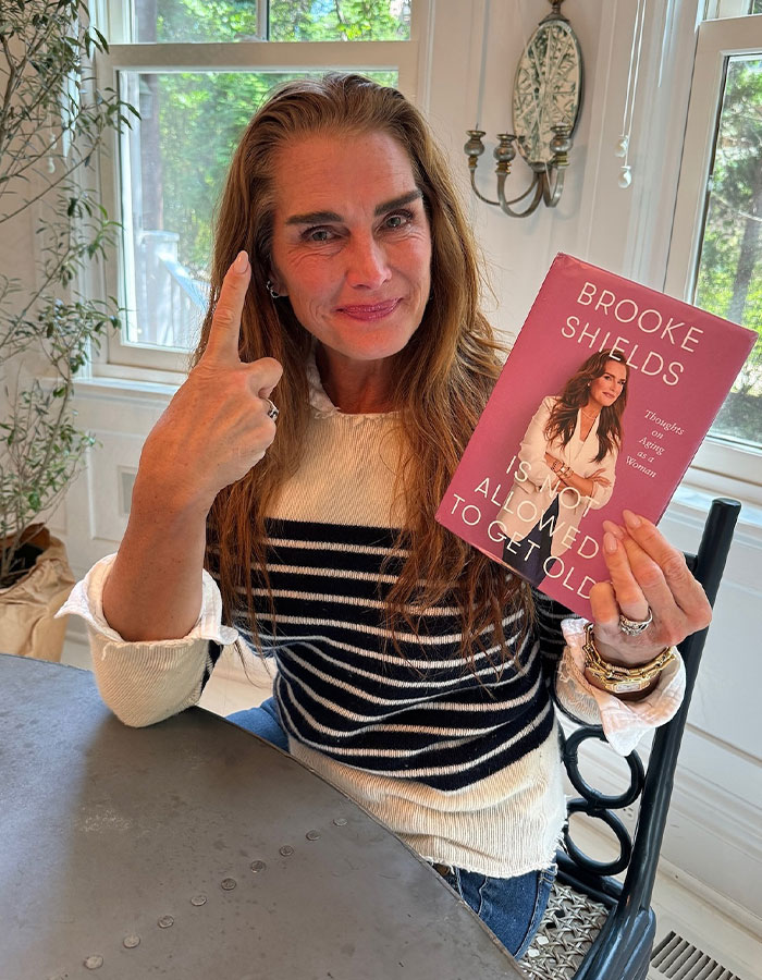 18 Celebrity Memoir Bombshells That Left Fans Speechless