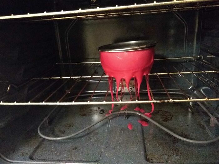 74 Enraging Photos That Show What Awful Roommates People Have To Deal With