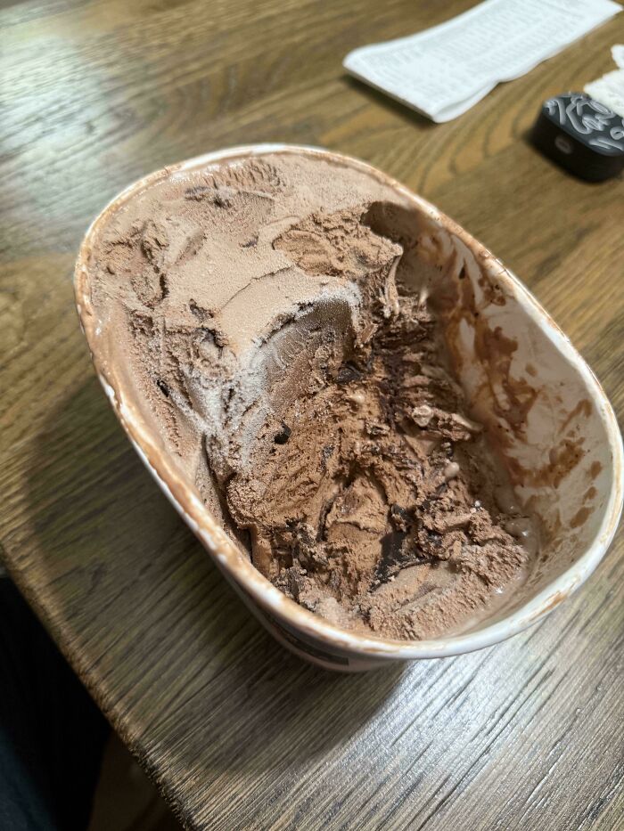 74 Enraging Photos That Show What Awful Roommates People Have To Deal With
