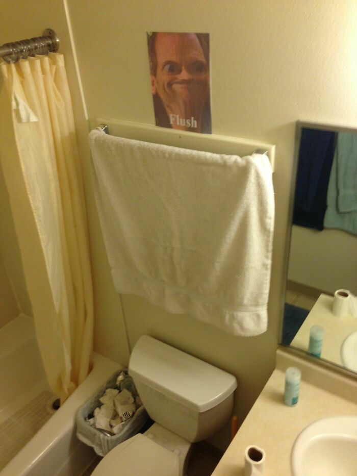 74 Enraging Photos That Show What Awful Roommates People Have To Deal With