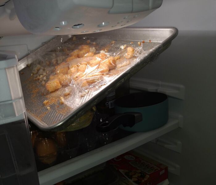 74 Enraging Photos That Show What Awful Roommates People Have To Deal With