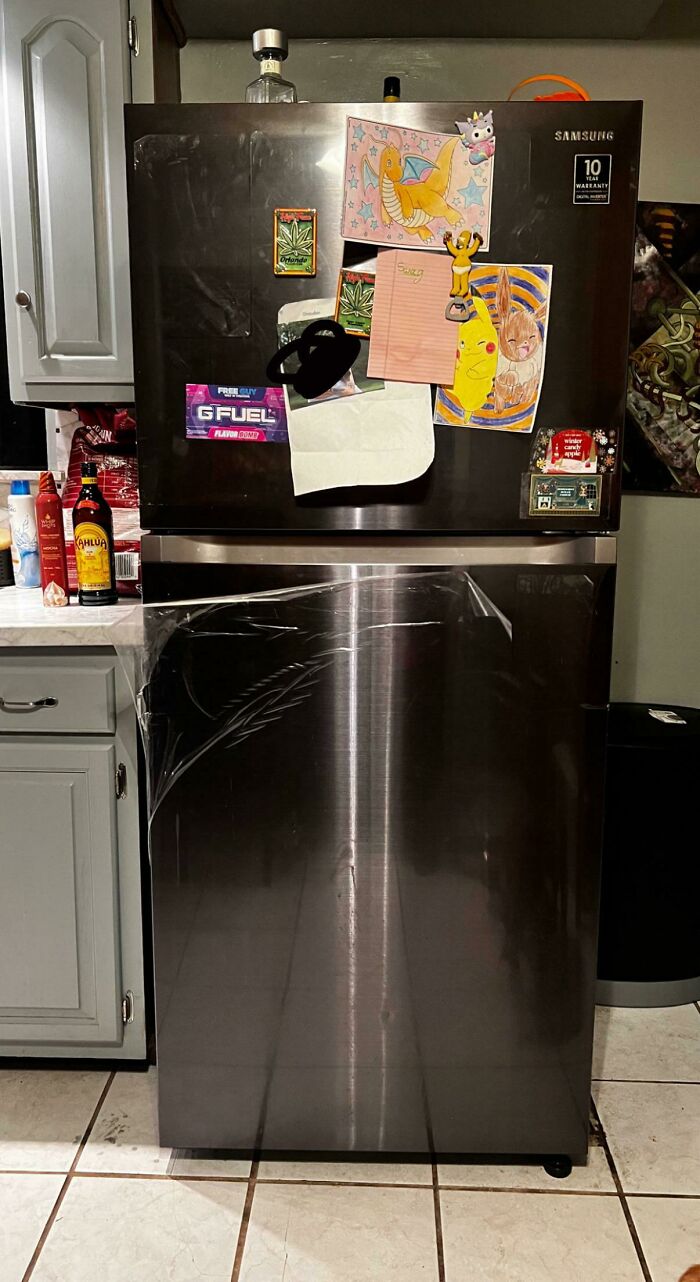 74 Enraging Photos That Show What Awful Roommates People Have To Deal With