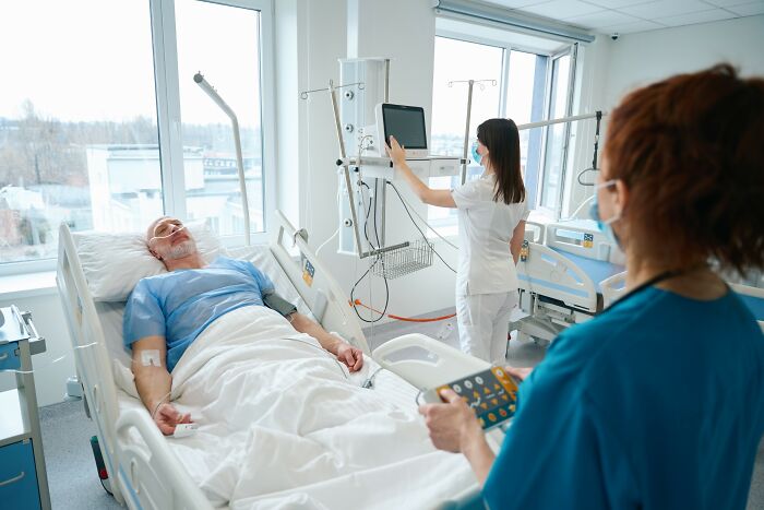 53 Patients Who Defied Every Medical Odd, According To Doctors