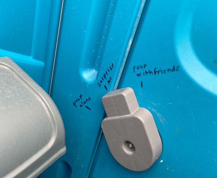 92 Hilariously Random Notes, Signs, And Messages That Remind Us Not To Take Life Too Seriously