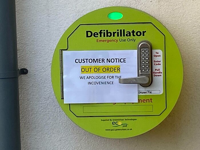 92 Hilariously Random Notes, Signs, And Messages That Remind Us Not To Take Life Too Seriously
