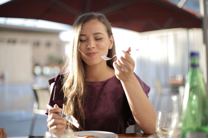 61 Things Women Are &#8220;Not Allowed To Do&#8221; That Men Can Do Freely