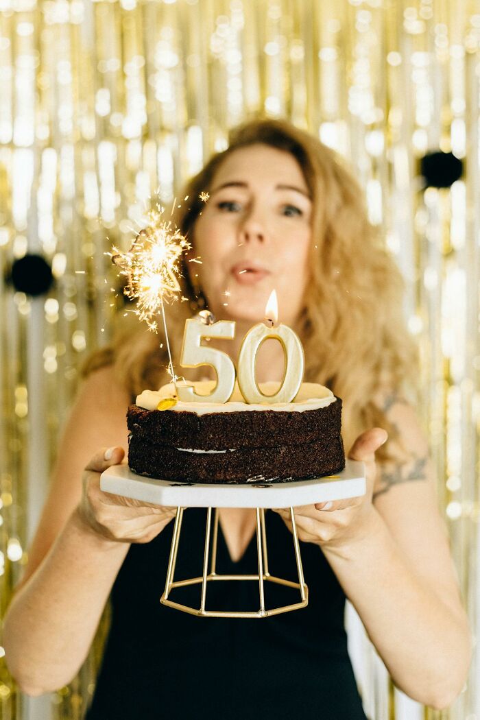 61 Things Women Are &#8220;Not Allowed To Do&#8221; That Men Can Do Freely