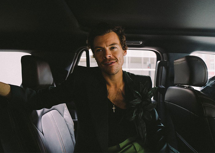 Harry Styles Secretly Runs Berlin Marathon Under Fake Name, Shocks Fans With &#8216;Impressive&#8217; Speed