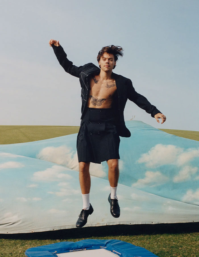 Harry Styles Secretly Runs Berlin Marathon Under Fake Name, Shocks Fans With &#8216;Impressive&#8217; Speed
