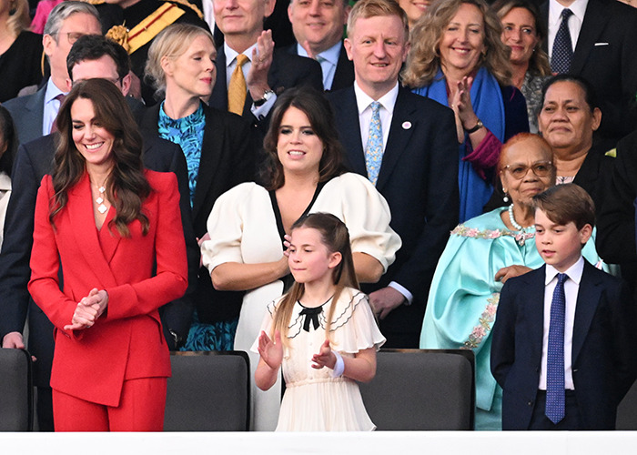 After Camilla&#8217;s Controversial Gesture To Kate, Princess Charlotte&#8217;s Curtsy Mistake Resurfaces