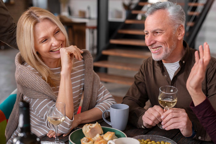 Woman Is Convinced Her Parents Are Trying To Poison Her, Wonders Whether She&#8217;s Going Insane