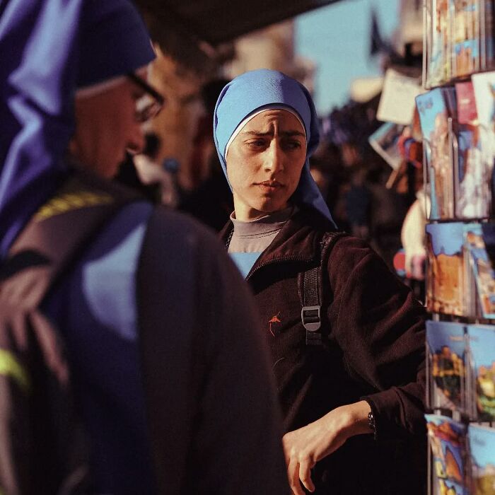 40 Street Shots By Marina Nota That Turn Ordinary Moments Into Magic