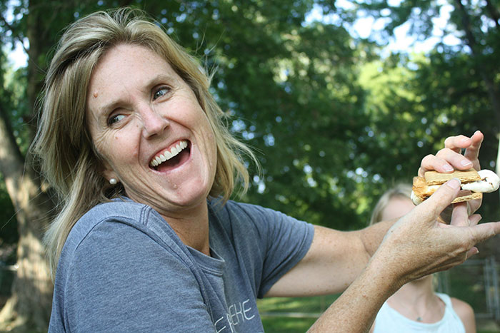 Man Defends Mommy Dearest Who Keeps Insulting His Wife, She&#8217;s Sick Of The Whole Twisted Family