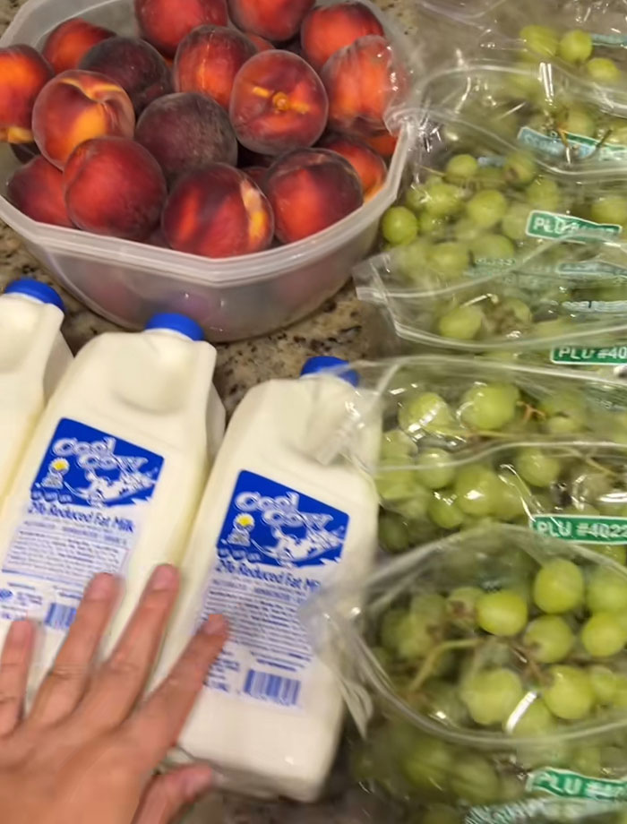 “USA Has The Richest Poor People”: Woman Documents Her Trip To Food Bank, Sparks Outrage