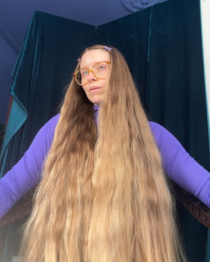 Harry Potter Star Breaks Silence After She Was Banned From Fan Event For Her Adult Account