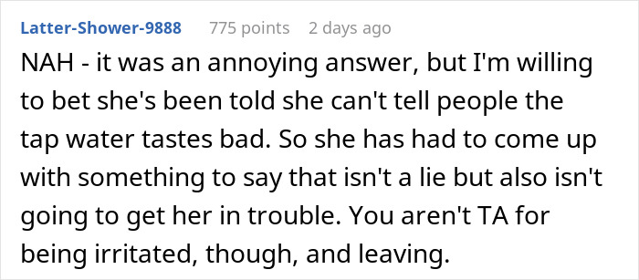 Weird Waitress Annoys Customer By Repeating “It’s Very Hydrating” When He Asks For Tap Water