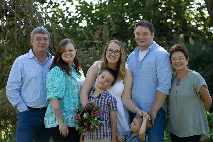 33 People Reveal The Most Shocking Family Secrets They Uncovered And The Internet Is Lost For Words