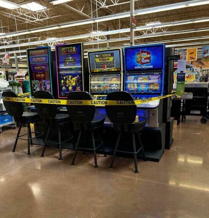 76 Real-Life Scenes That Could Be Taken From A Dystopian Nightmare But It’s Just The US