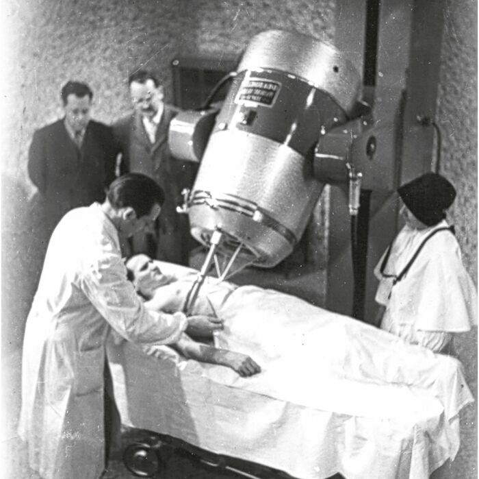 29 Old-School Medical Pics That Offer A Fascinating Glimpse Into The Past