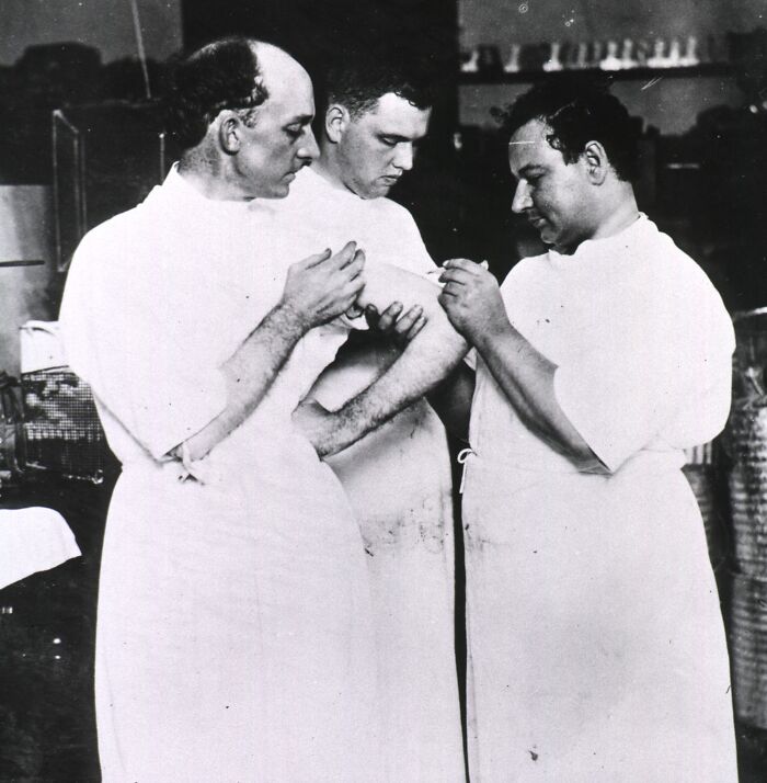 29 Old-School Medical Pics That Offer A Fascinating Glimpse Into The Past
