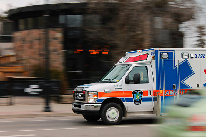 Woman Nearly Dies At The Dinner Table After Future MIL Ignores Her Allergy, Ends Up In The Hospital