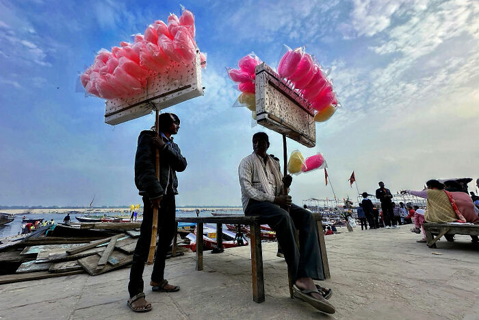 64 Beautifully Candid Photos Showing Life On The Streets Of Istanbul