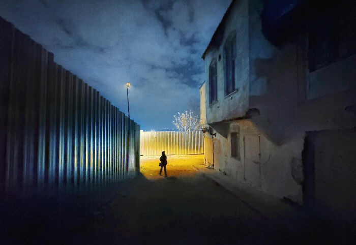 64 Beautifully Candid Photos Showing Life On The Streets Of Istanbul