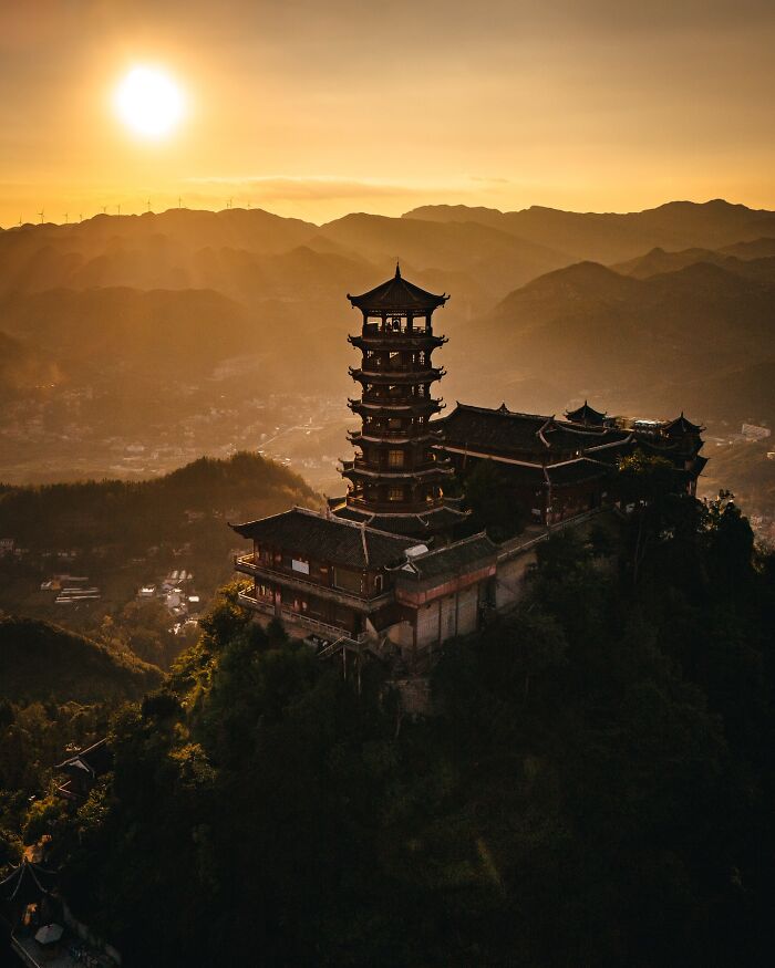 Japanese Photographer Captures Glimpses Of Life And Nature In Different Asian Countries (50 New Pics)