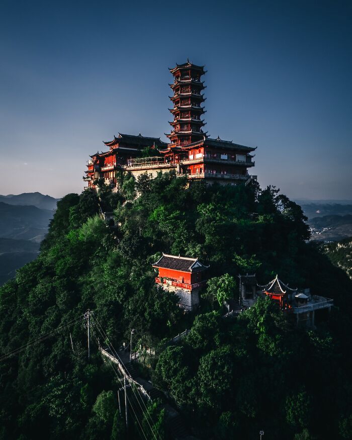Japanese Photographer Captures Glimpses Of Life And Nature In Different Asian Countries (50 New Pics)