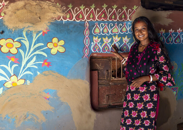 I Visited A Village Where Every Season Brings New Murals On The Mud Walls