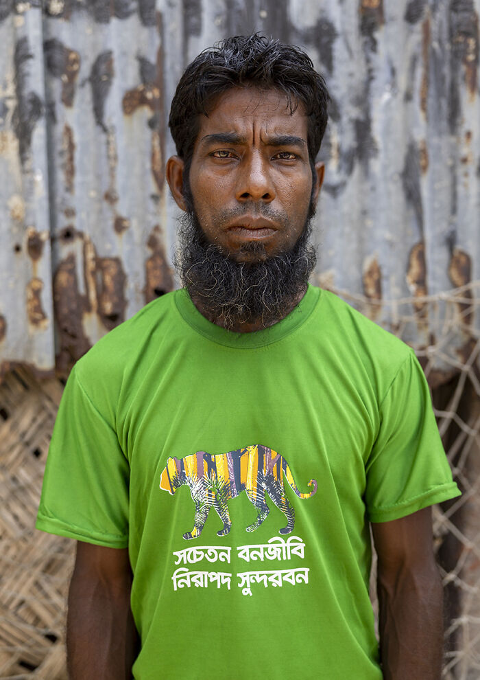 I Documented The Untold Story Of The Mouali, Who Risk Everything For Wild Honey
