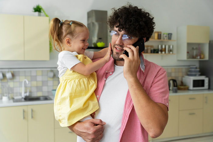 Young Girl Rejects Pizza After Ex’s Comment On Food, Dad Can’t Forgive Her Slipups Anymore