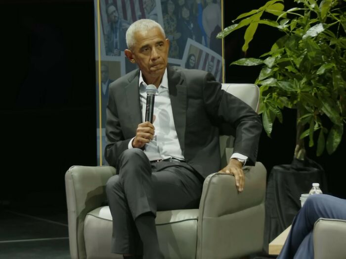 Barack Obama Admits He&#8217;s Been “Digging Himself Out Of A Hole” With Wife Michelle After Presidency