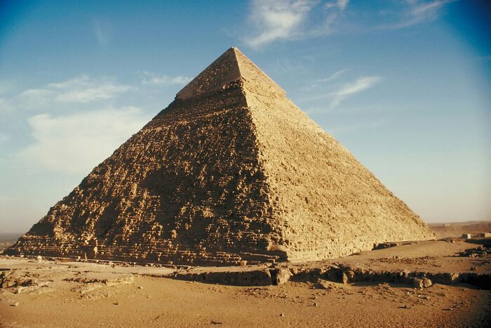 32 So-Called Facts About History That Turned Out To Be Completely False