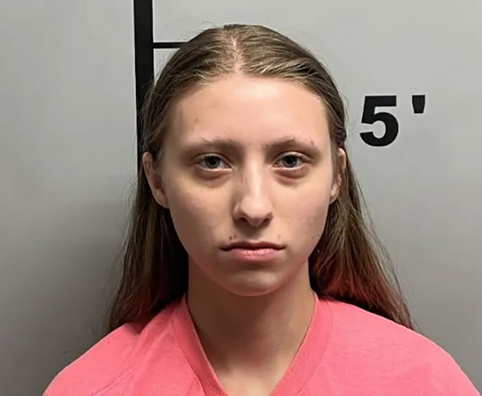 After Being Arrested For Destroying Charlie Kirk Memorial, Sisters Get Fired And Become Homeless