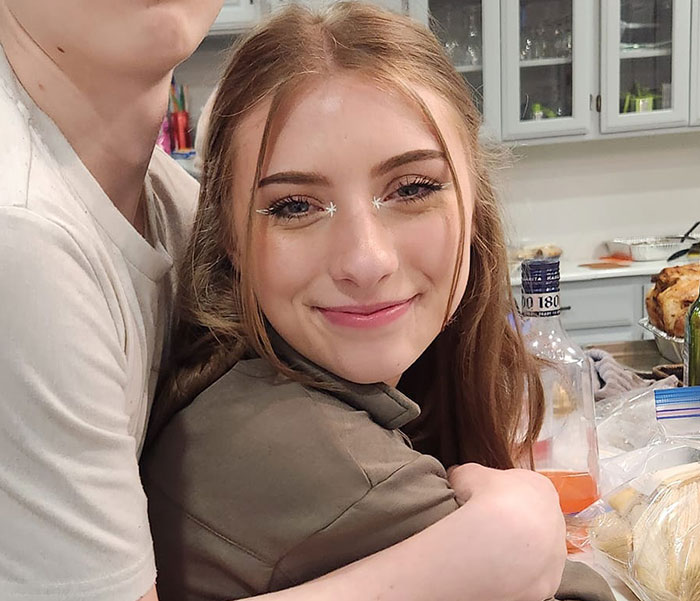 After Being Arrested For Destroying Charlie Kirk Memorial, Sisters Get Fired And Become Homeless