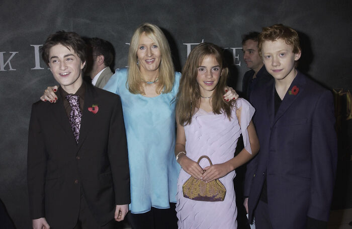 Fans Turn On Emma Watson After She Suddenly Changes Opinion On J.K. Rowling