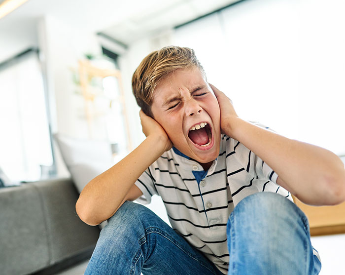Man Can’t Take GF’s Son Anymore, Leaves Before They Get Ready To Go On A Trip