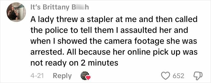 72 Creepiest Customer Encounters That Sent Chills Down Employees’ Spines