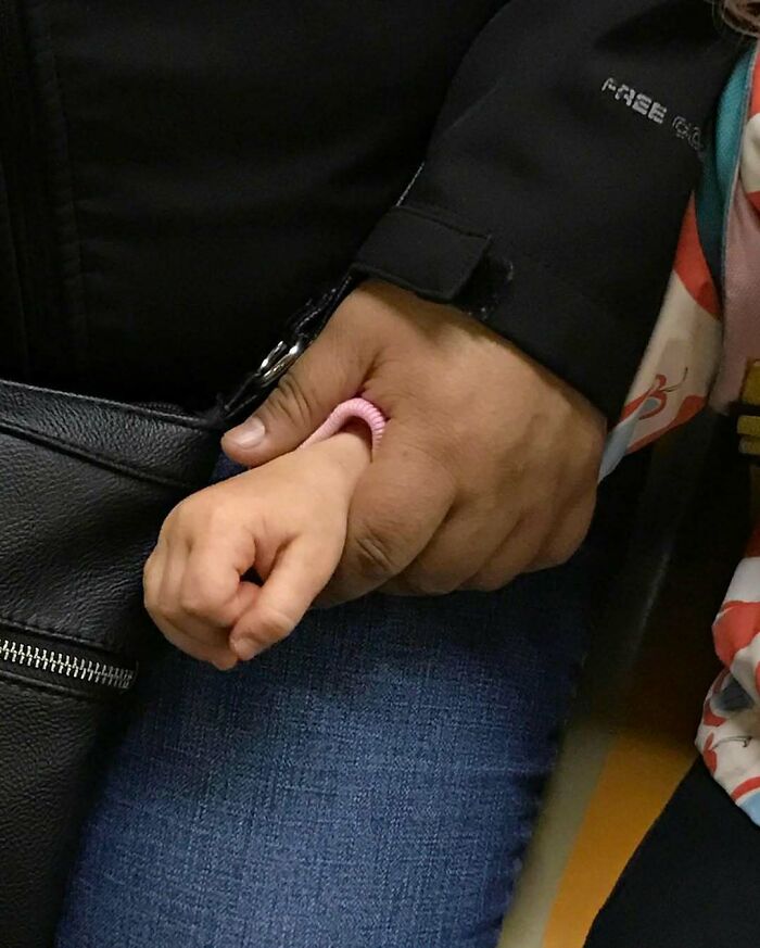 New York Subway Has The Most Unusual Passengers Carrying These 61 Things In Their Hands