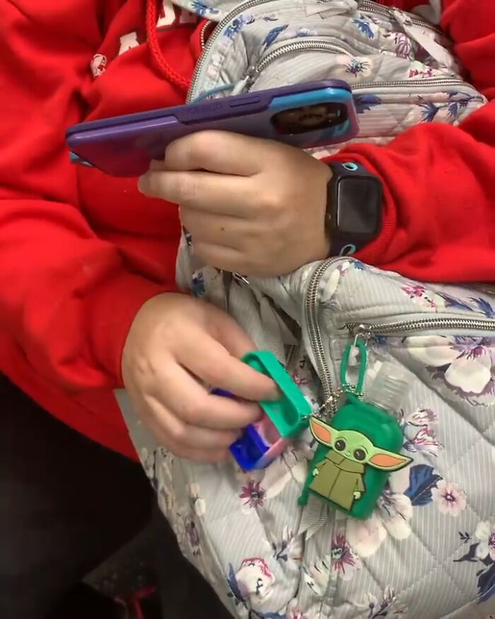 New York Subway Has The Most Unusual Passengers Carrying These 61 Things In Their Hands