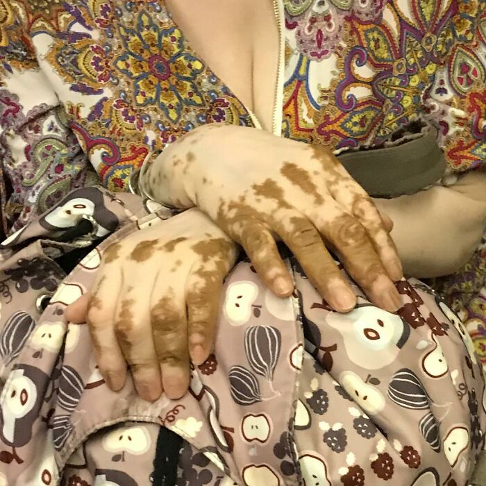 New York Subway Has The Most Unusual Passengers Carrying These 61 Things In Their Hands