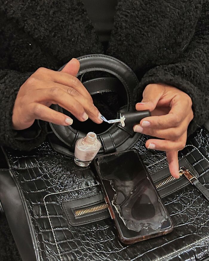 New York Subway Has The Most Unusual Passengers Carrying These 61 Things In Their Hands