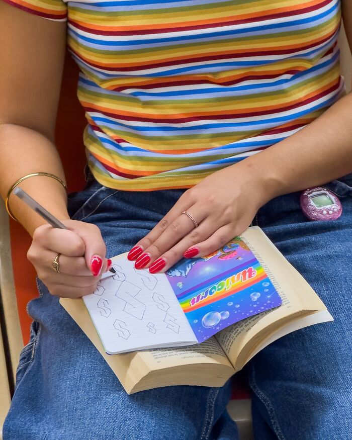 New York Subway Has The Most Unusual Passengers Carrying These 61 Things In Their Hands
