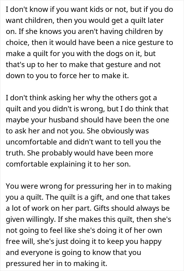 “I’m Not Making A Quilt For A Couple Of Dogs”: MIL Refuses To Include Childfree Couple In Family Tradition