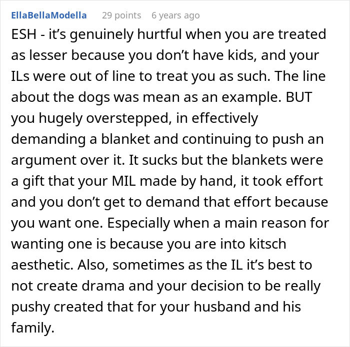 “I’m Not Making A Quilt For A Couple Of Dogs”: MIL Refuses To Include Childfree Couple In Family Tradition
