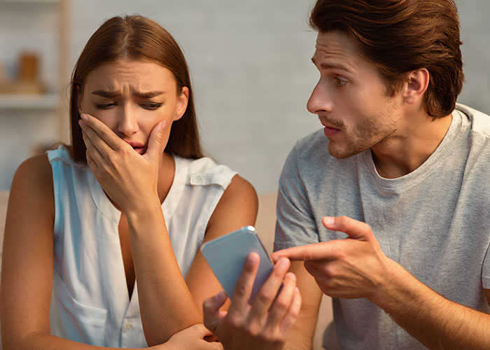 “My Best Friend’s Husband Went Through My Phone, And It Ended Our Friendship”