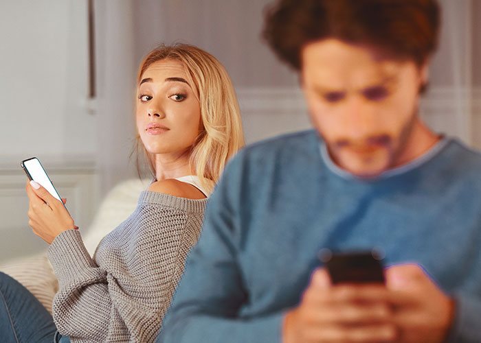 “My Best Friend’s Husband Went Through My Phone, And It Ended Our Friendship”