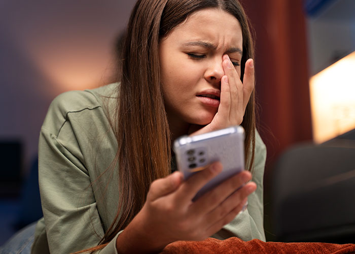 “My Best Friend’s Husband Went Through My Phone, And It Ended Our Friendship”
